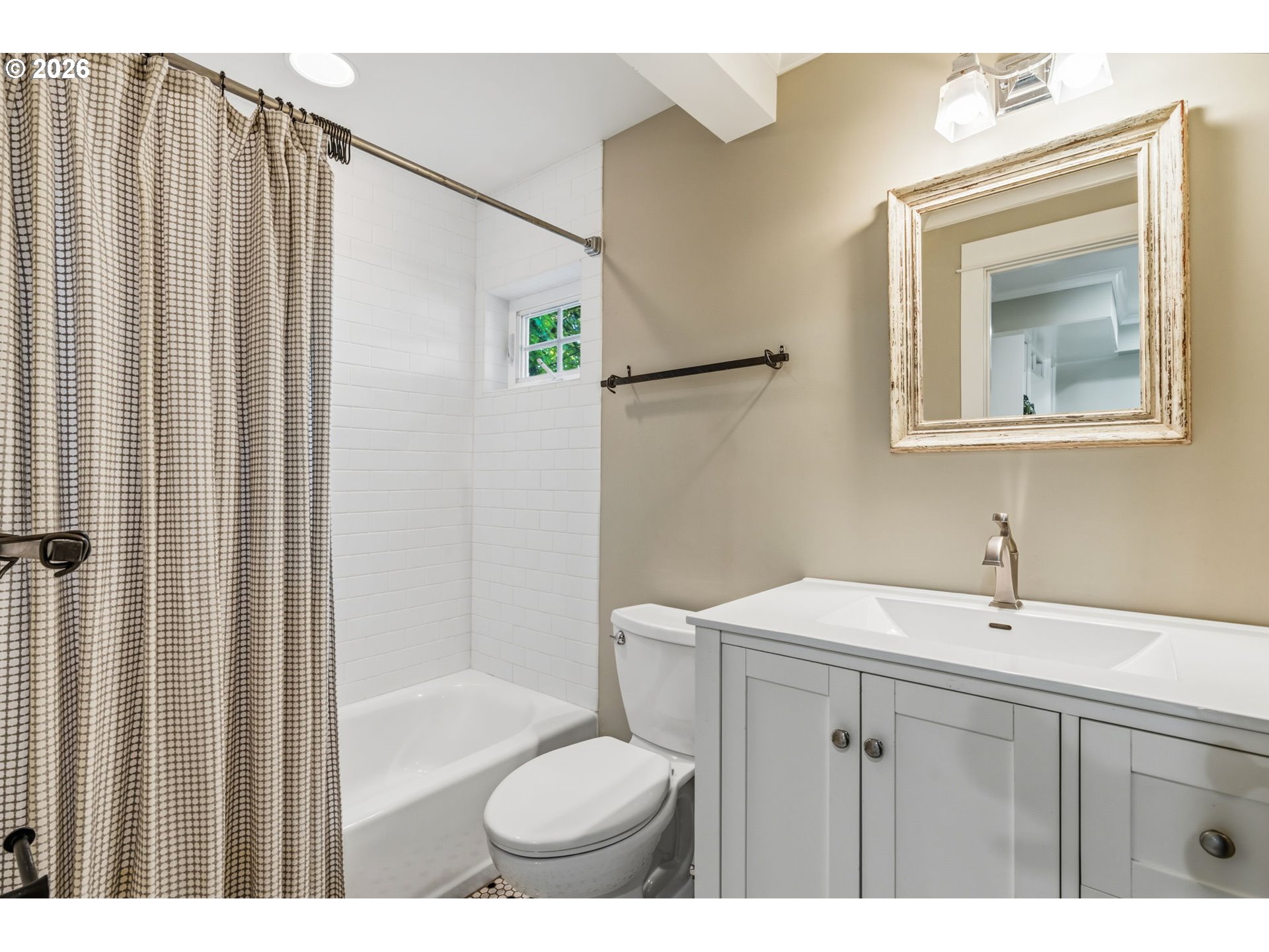 577 Middlecrest Road Lake Oswego, OR 97034 - Photo 27 of 41 Gallery Image 27