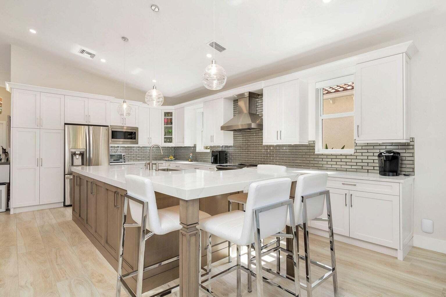 3914 Outlook Court Jupiter, FL 33477 - Photo 10 of 38 20240427180932532620000000-o