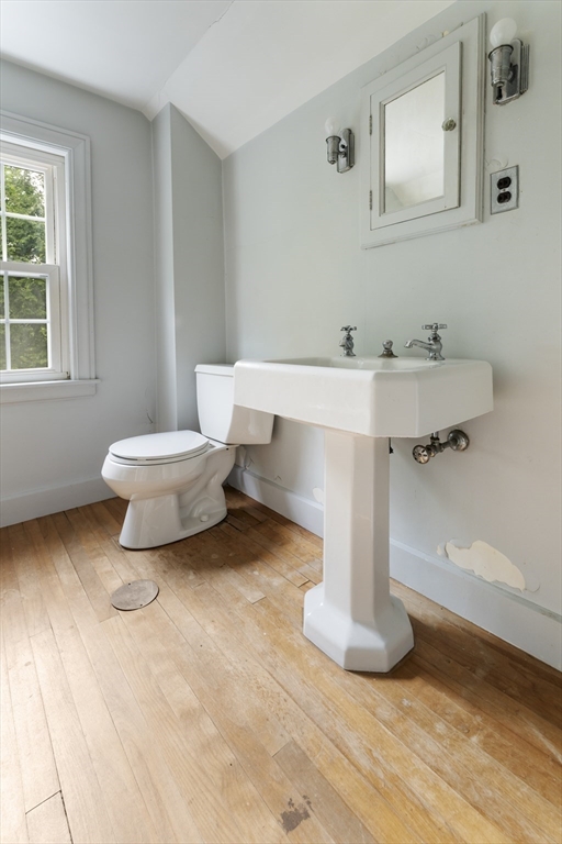 9 Dennison Road Worcester, MA 01609 - Photo 31 of 35 Gallery Image 31