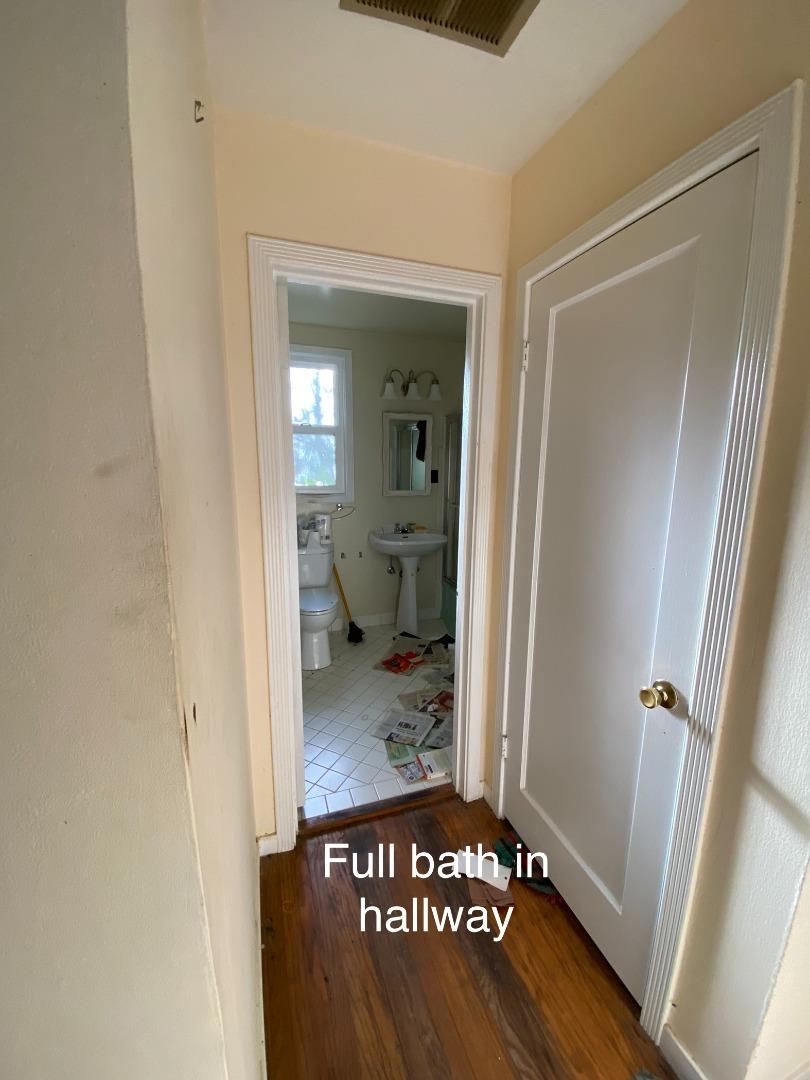 811 Fifteenth Avenue Menlo Park, CA 94025 - Photo 12 of 18 a view of a bathroom with a sink