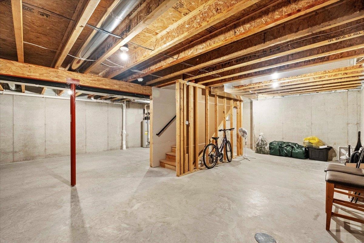 6107 Ragan Street Madison, WI 53718 - Photo 32 of 50