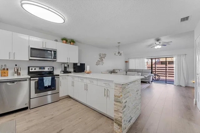 $2,600 | 5648 Kimberton Way, Lake Worth, FL 33463