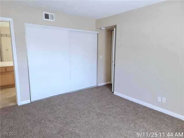 $995 | 2984 Juniper Hills Boulevard, Unit 201, Las Vegas, NV 89142