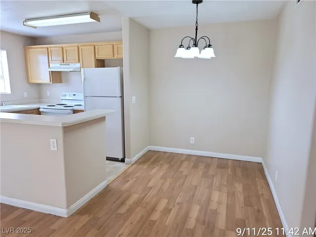$995 | 2984 Juniper Hills Boulevard, Unit 201, Las Vegas, NV 89142