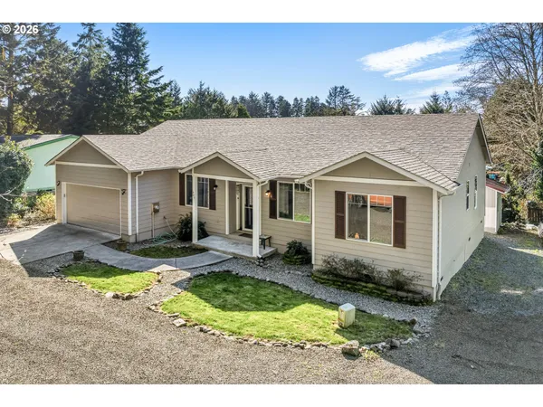 $585,000 | 947 South Juniper Street, Rockaway Beach, OR 97136