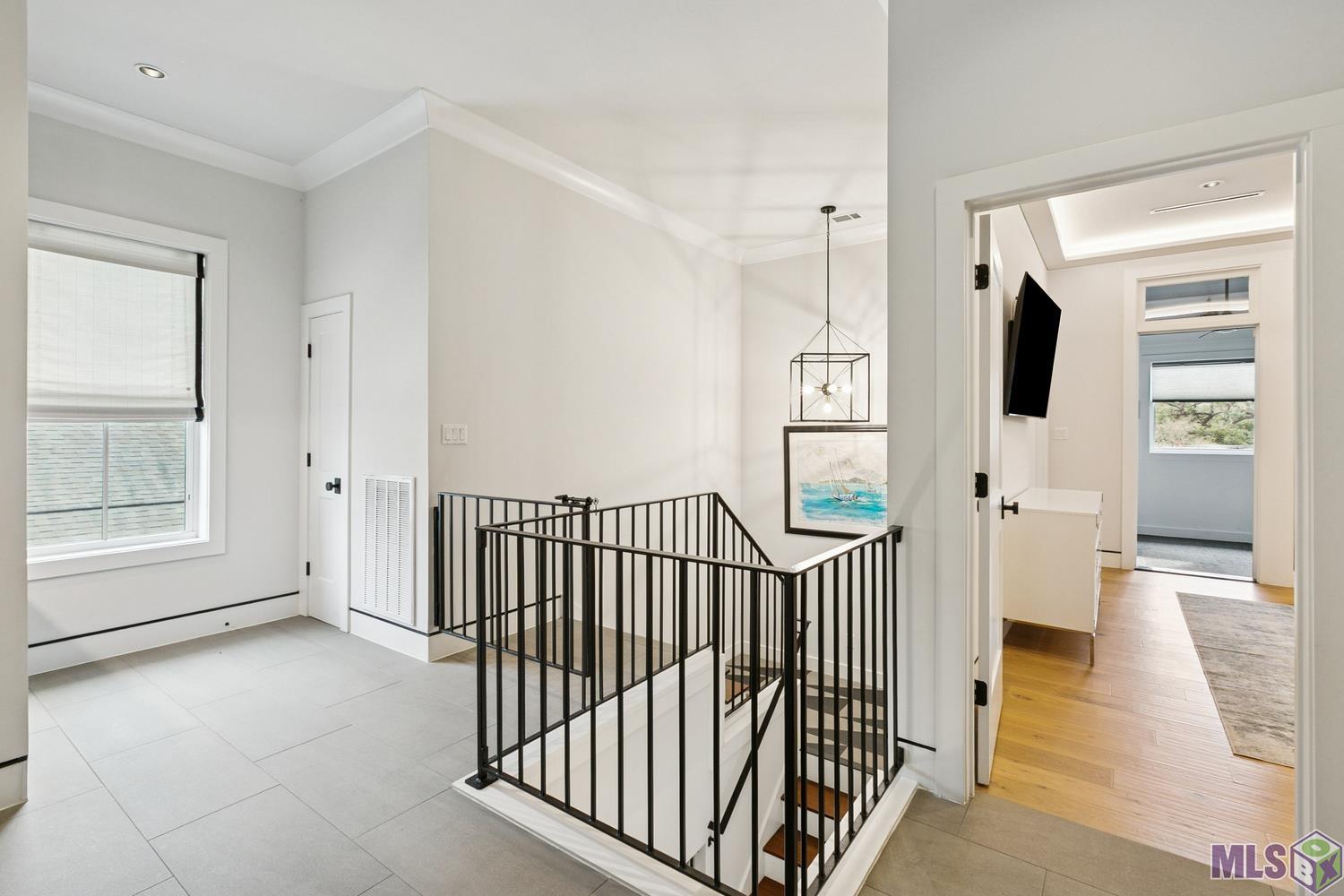 5018 Mimosa Street Baton Rouge, LA 70808 - Photo 31 of 44 Stairs Landing