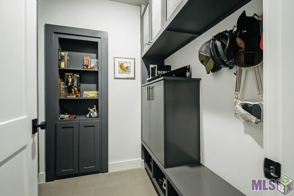 5018 Mimosa Street Baton Rouge, LA 70808 - Photo 32 of 44 Mudroom