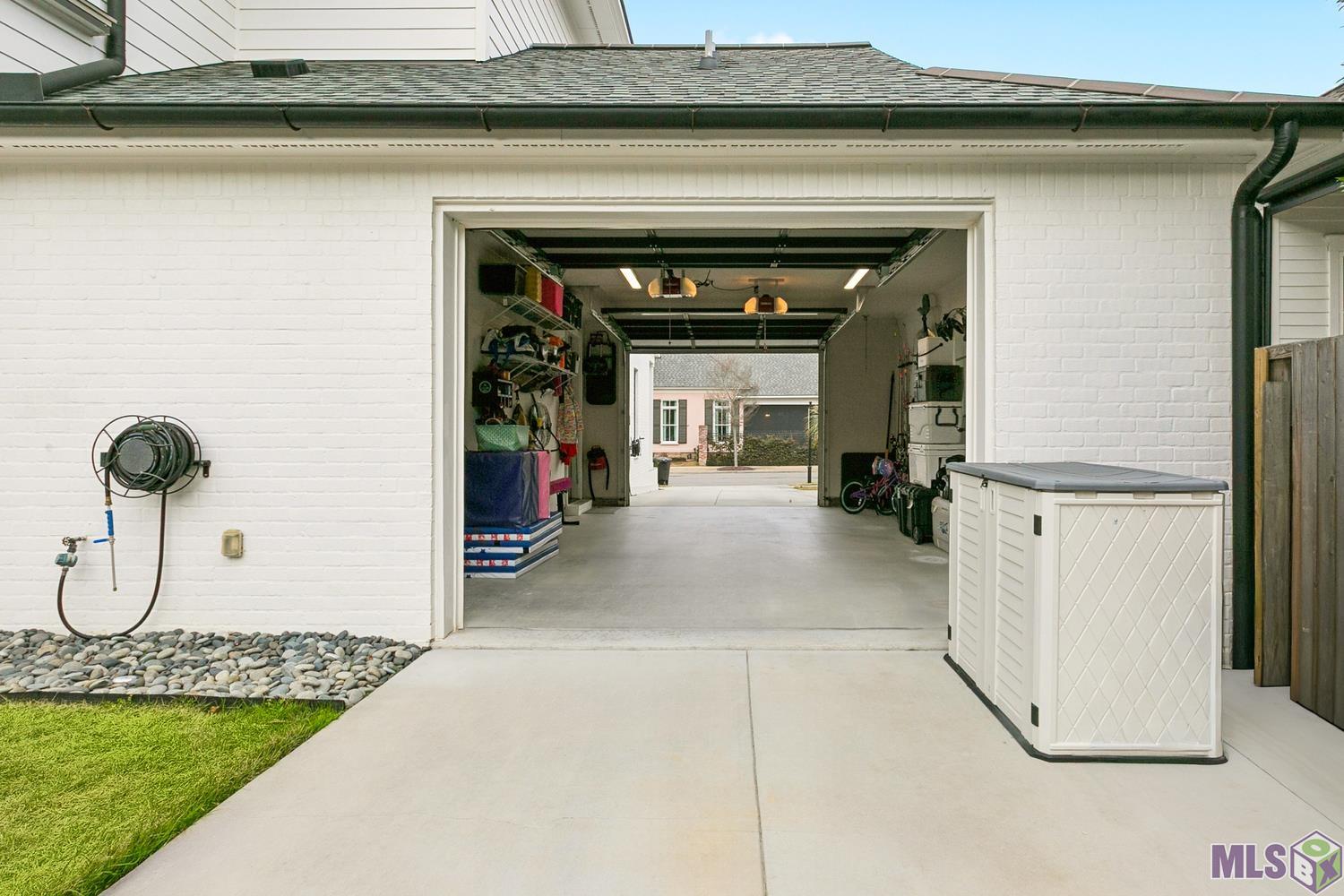 5018 Mimosa Street Baton Rouge, LA 70808 - Photo 38 of 44 Boat Storage