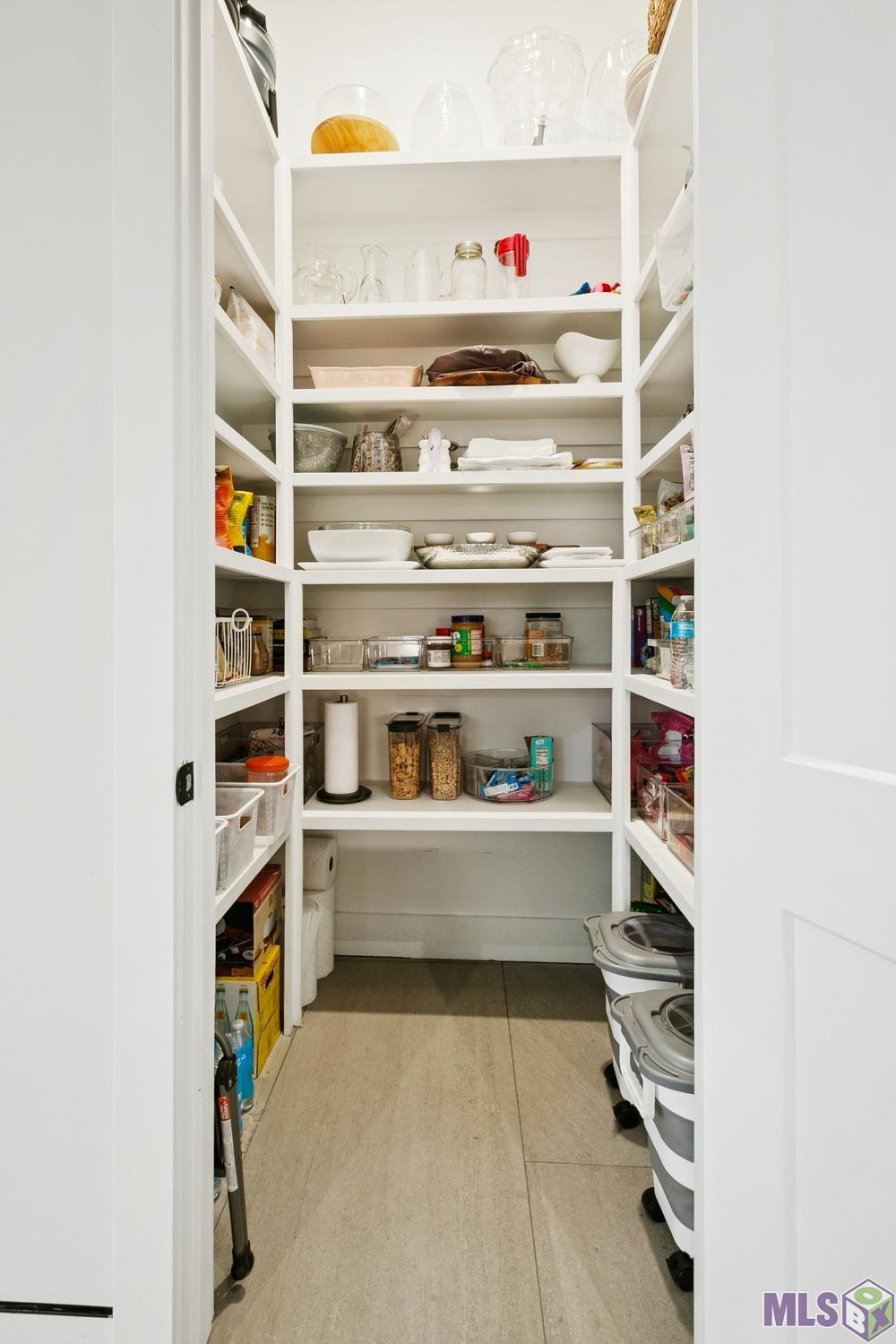 5018 Mimosa Street Baton Rouge, LA 70808 - Photo 7 of 44 Pantry