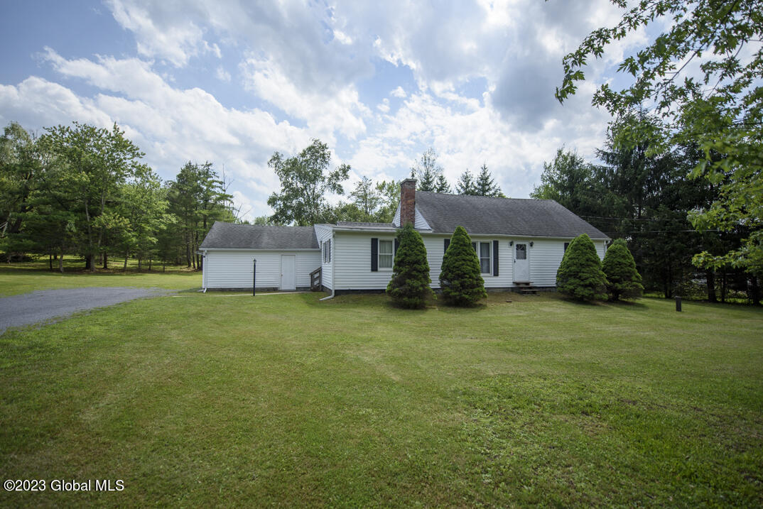 636 East Shore Road Delanson, NY 12053 - Photo 2 of 37 DSC_0513