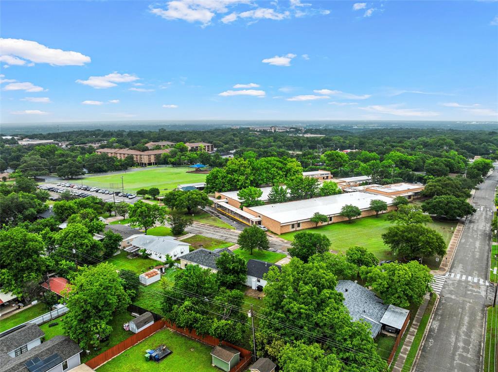 3904 North 21st A Street Waco, TX 76708 - Photo 24 of 26 Expansive neighborhood featuring mature trees and established residential properties