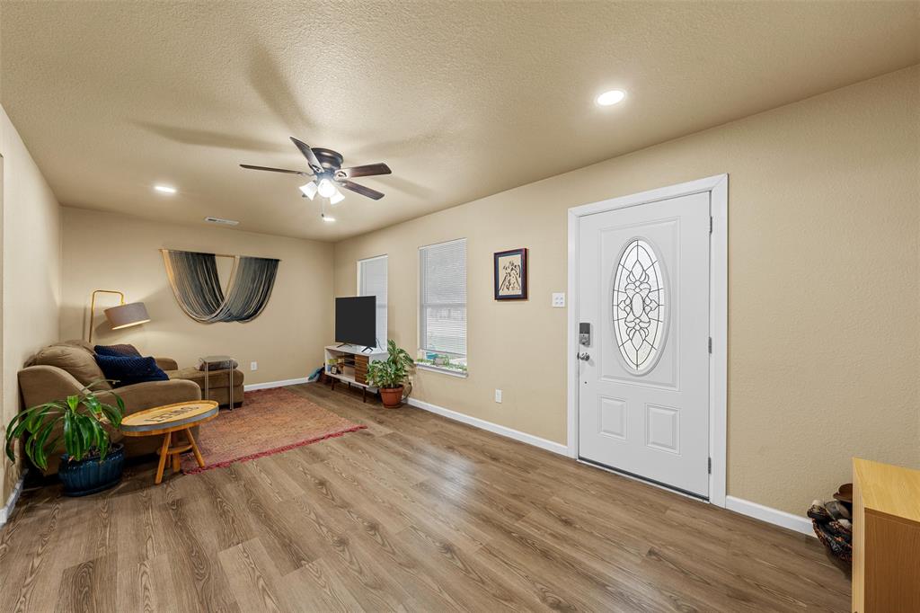 3904 North 21st A Street Waco, TX 76708 - Photo 8 of 26