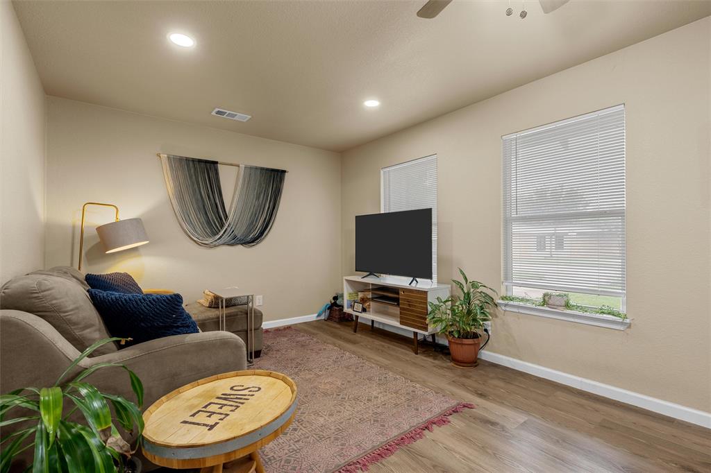 3904 North 21st A Street Waco, TX 76708 - Photo 9 of 26