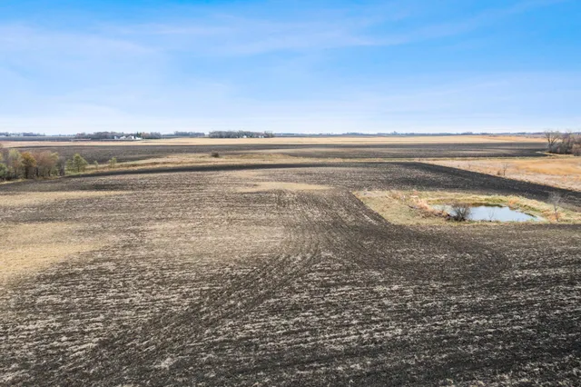 $320,000 | 10 Wang Twp Mn 56285, Sacred Heart, MN 56285