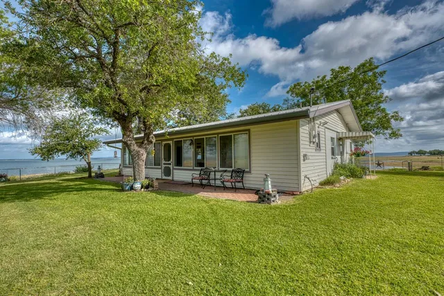 $1,299,000 | 106 Chuckwagon, Burnet, TX 78611