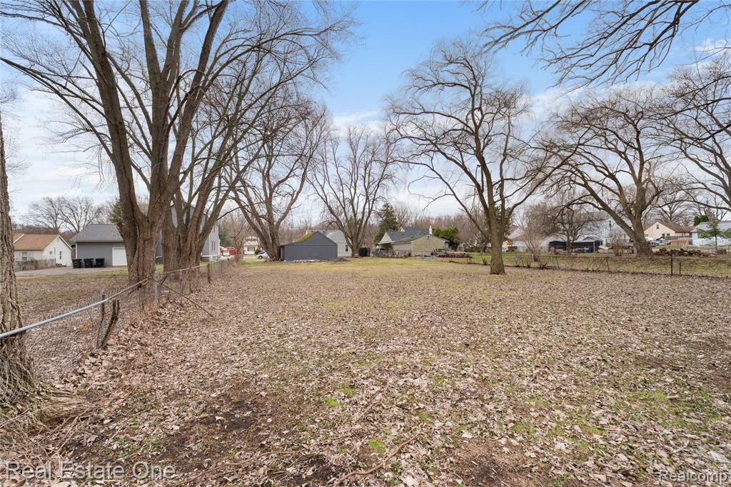26170 Wick Road Taylor, MI 48180 - Photo 14 of 16