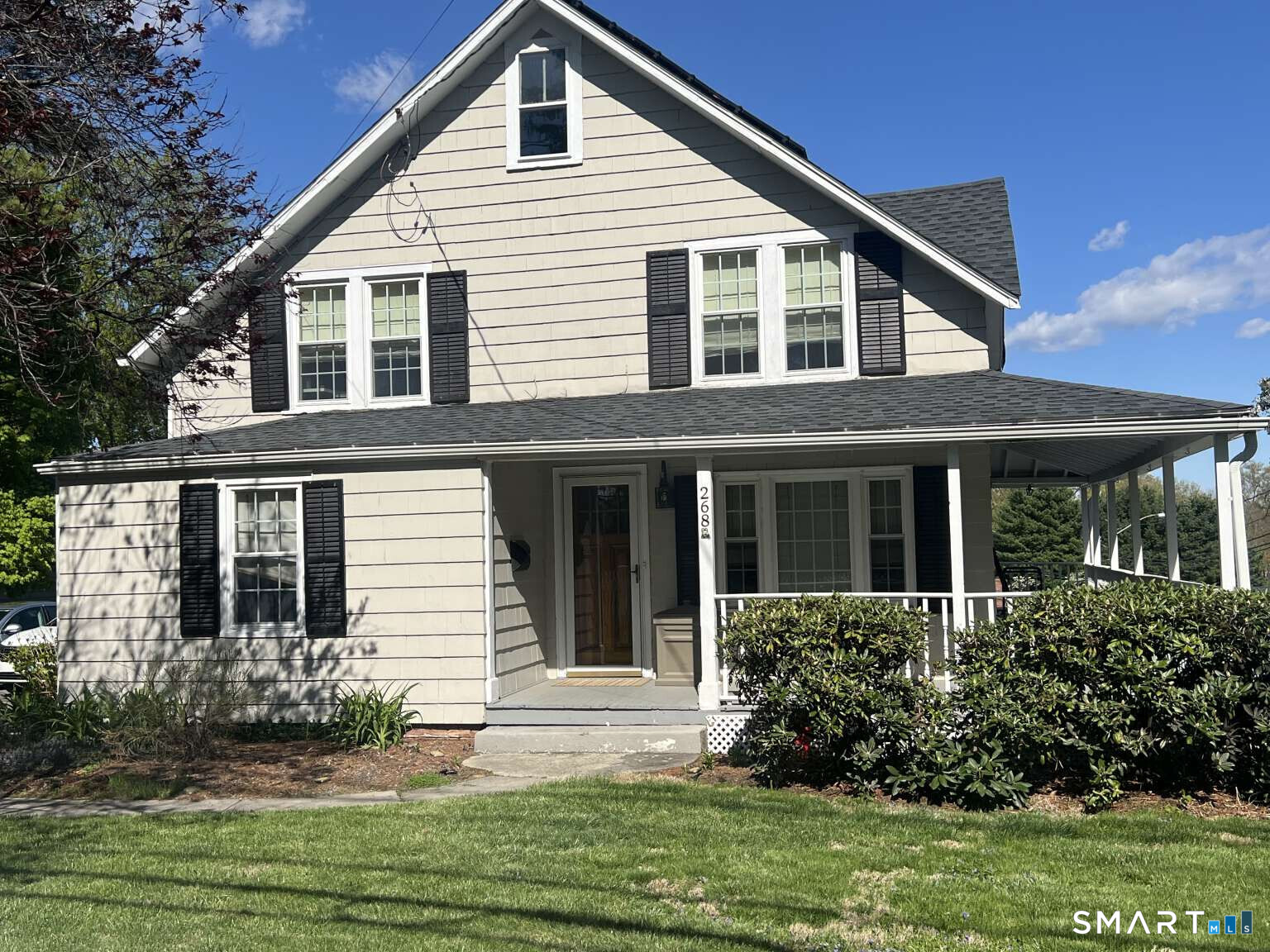 268 Ridgewood Road West Hartford, CT 06107 - Photo 1 of 17