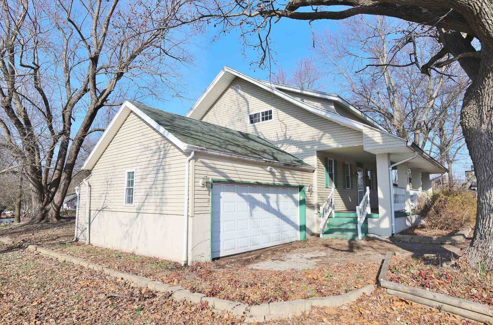 2277 Fuquay Road Newburgh, IN 47630 - Photo 3 of 28