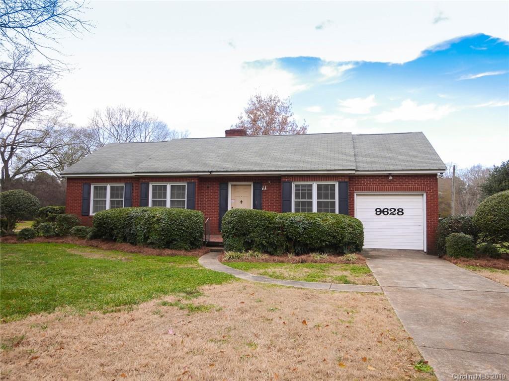 9628 Pembroke Road Huntersville, NC 28078 - Photo 3 of 37 Gallery Image 3