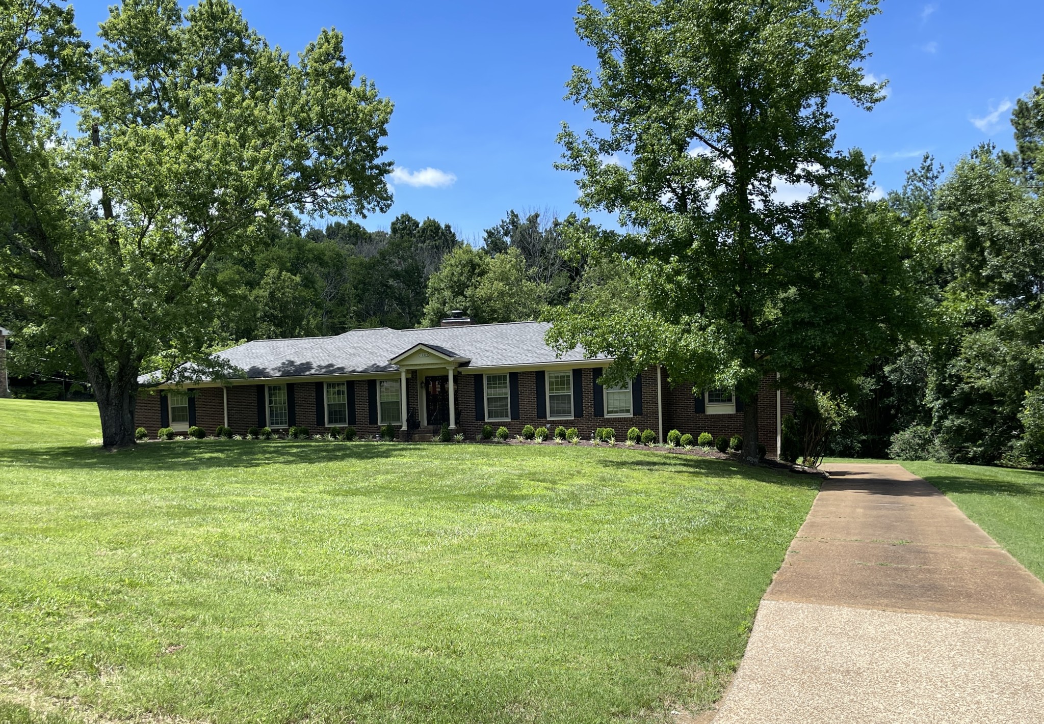 1004 Highland Road Brentwood, TN 37027 - Photo 3 of 25