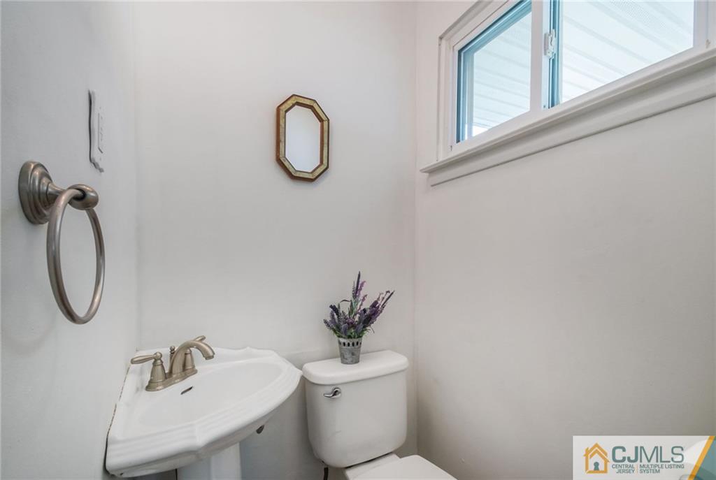 1507 Seneca Road North Brunswick, NJ 08902 - Photo 14 of 32 Gallery Image 14