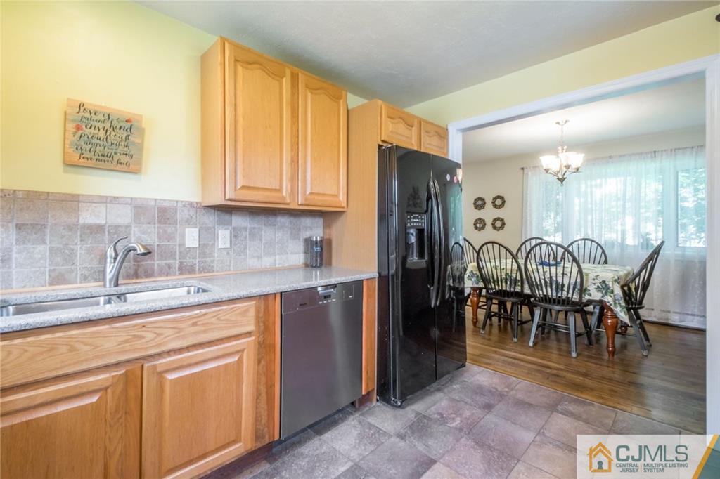 1507 Seneca Road North Brunswick, NJ 08902 - Photo 17 of 32 Gallery Image 17