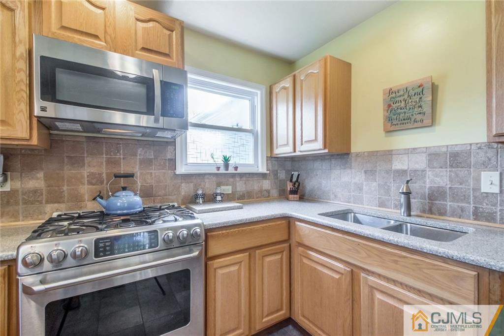 1507 Seneca Road North Brunswick, NJ 08902 - Photo 19 of 32 Gallery Image 19