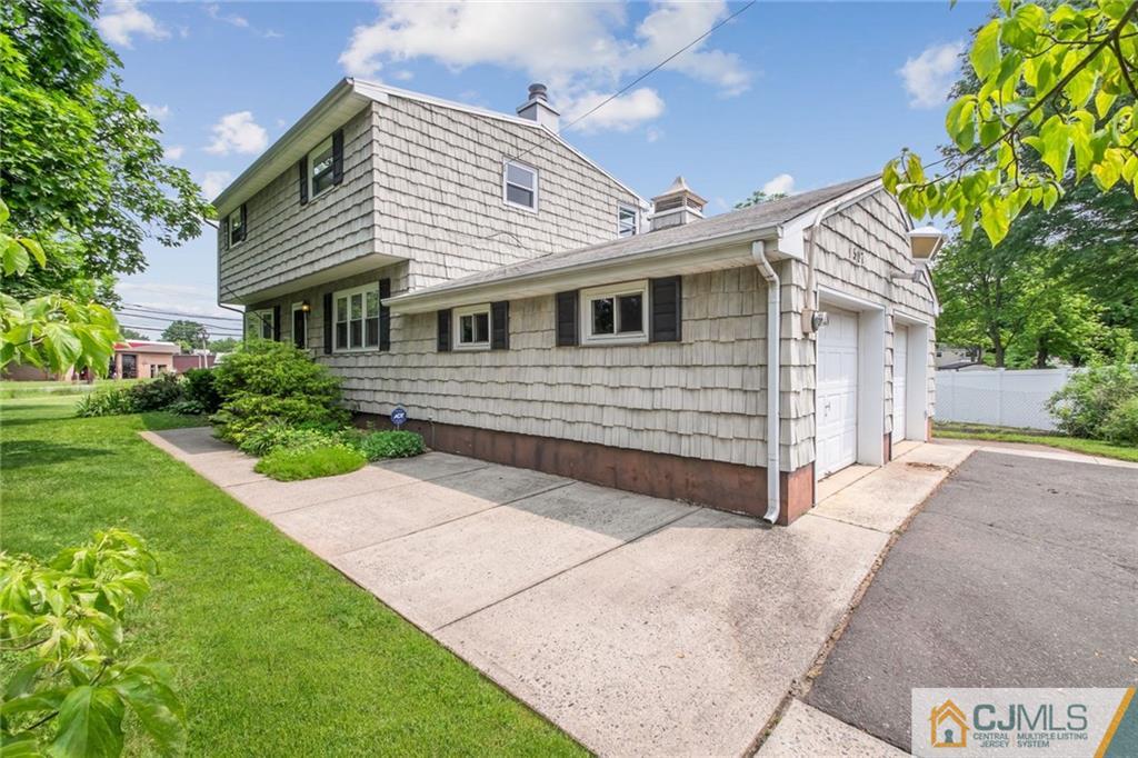 1507 Seneca Road North Brunswick, NJ 08902 - Photo 4 of 32 Gallery Image 4