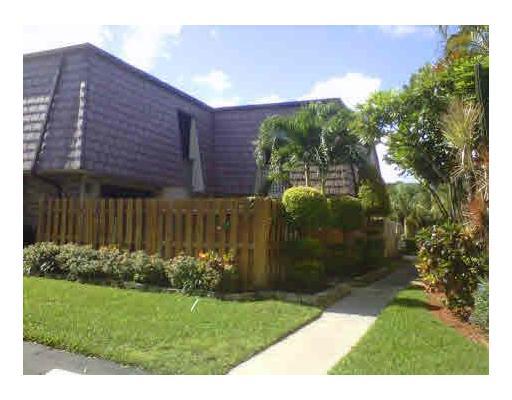 7531 Courtyard Run East, Unit 28 Boca Raton, FL 33433 - Photo 1 of 1 Primary Photo