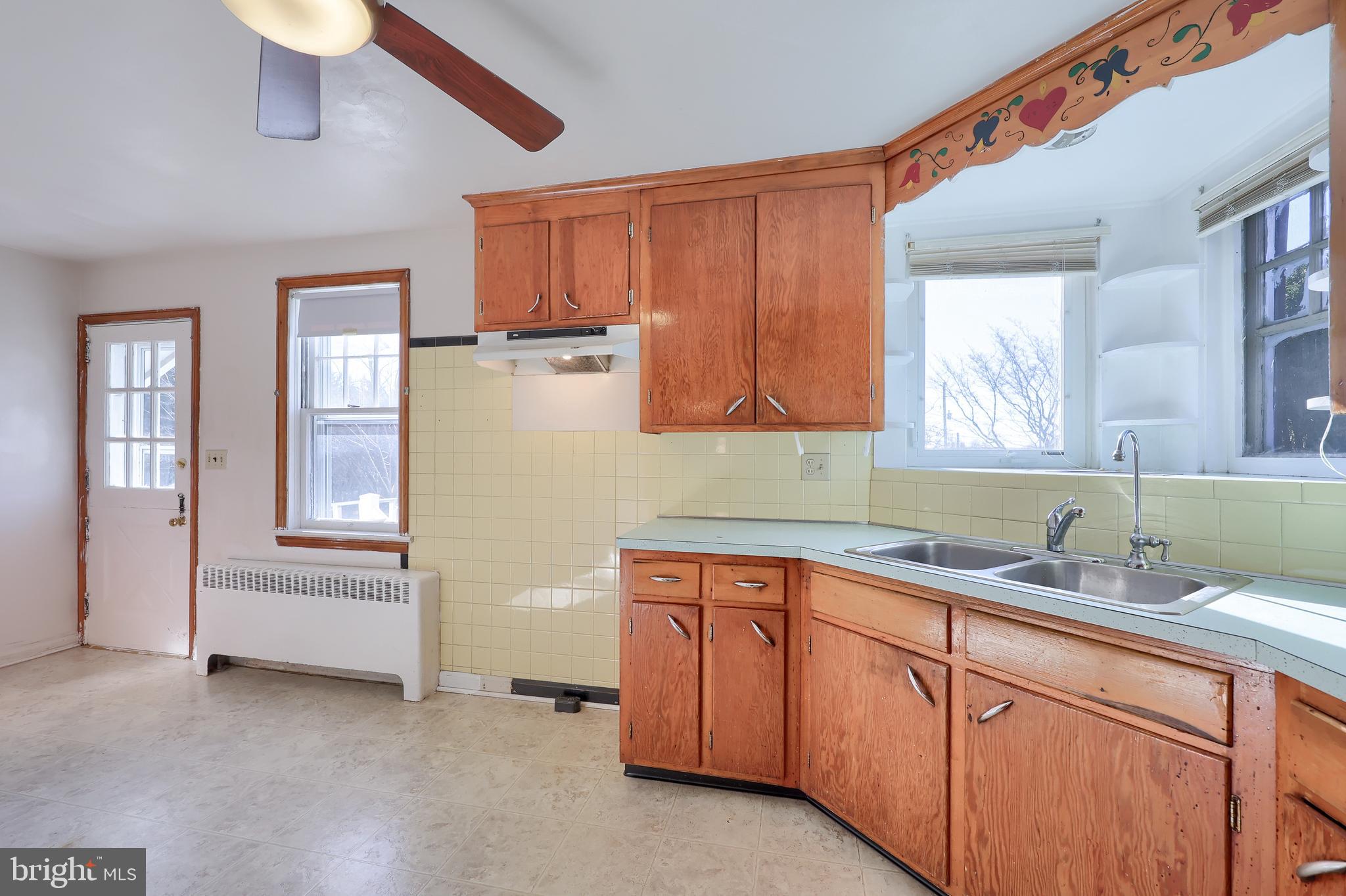 43 Eastbrook Road Ronks, PA 17572 - Photo 12 of 44 Gallery Image 12