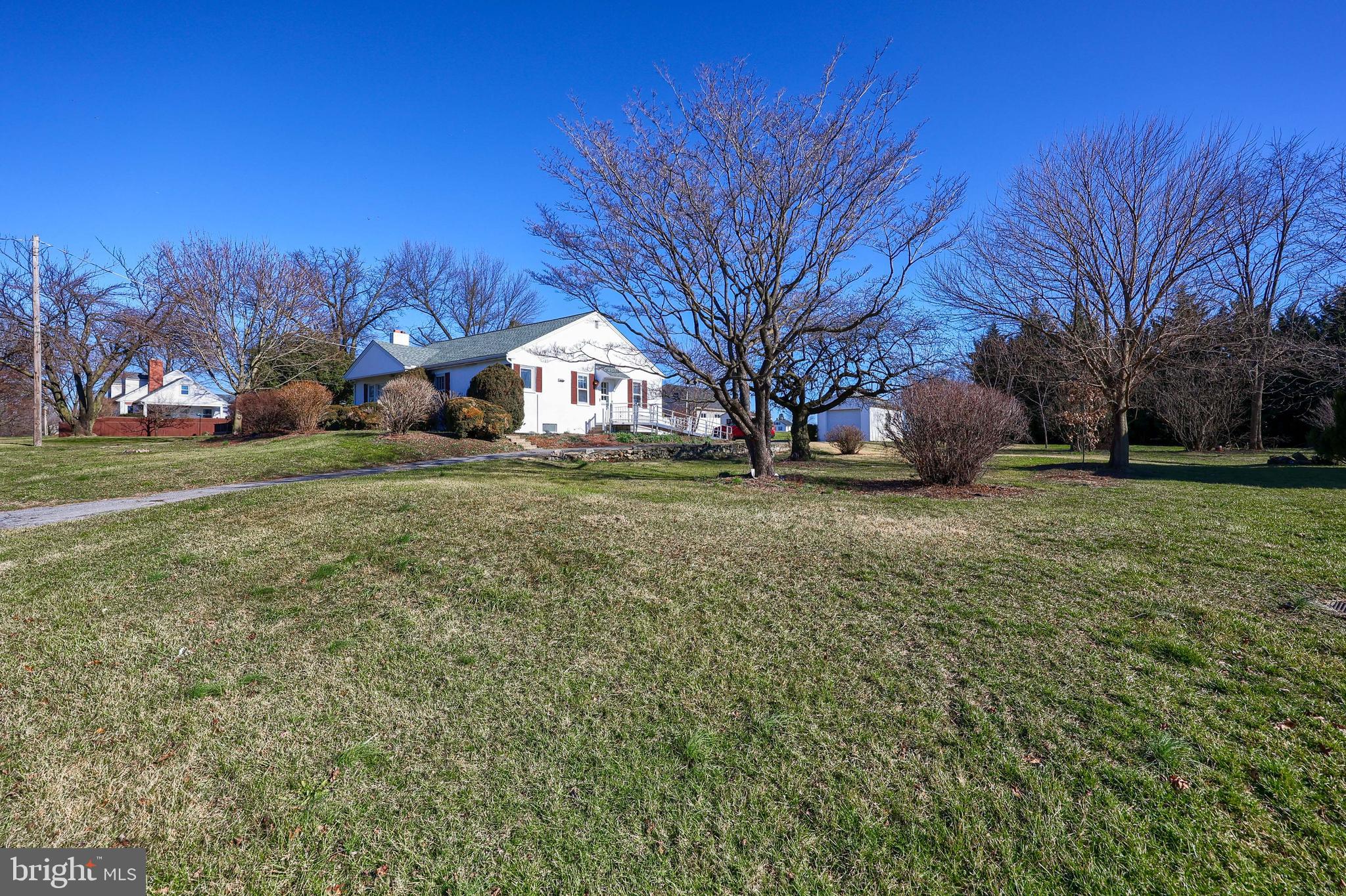 43 Eastbrook Road Ronks, PA 17572 - Photo 8 of 44 Gallery Image 8
