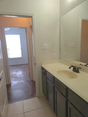 $305,000 | 308 Kaylee Way, Red Oak, TX 75154