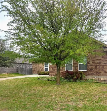 $305,000 | 308 Kaylee Way, Red Oak, TX 75154