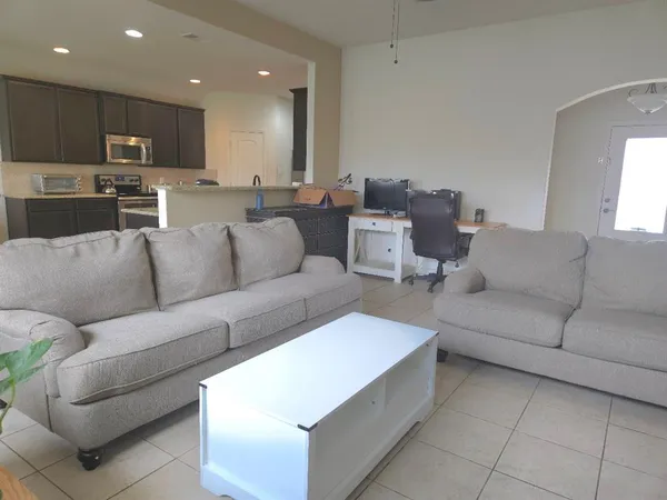 $305,000 | 308 Kaylee Way, Red Oak, TX 75154