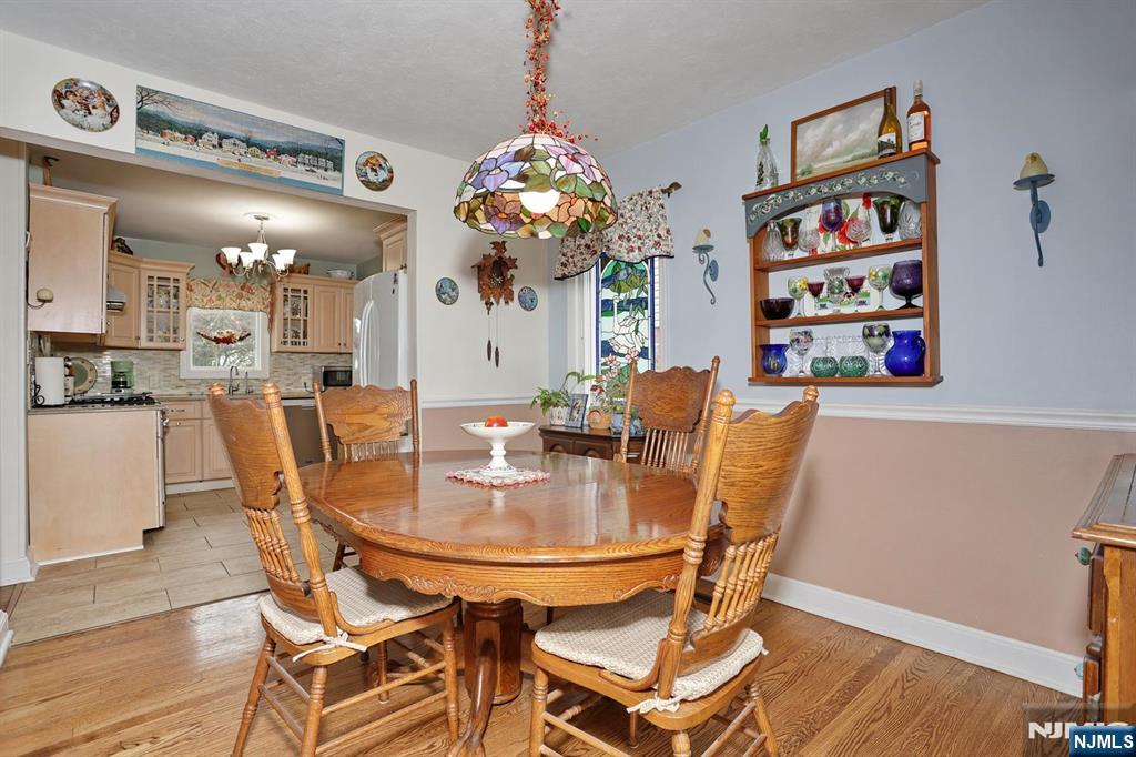 393 New Bridge Road Bergenfield, NJ 07621 - Photo 15 of 37