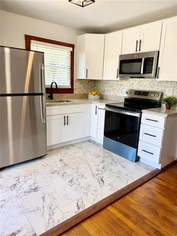 $1,100 | 333 South Grove Street, Eustis, FL 32726