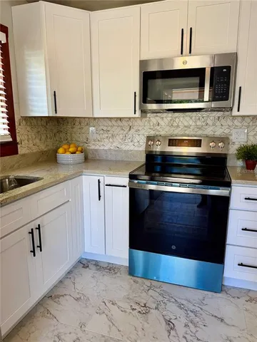 $1,100 | 333 South Grove Street, Eustis, FL 32726