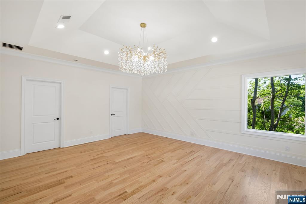 13 Harding Place Livingston, NJ 07039 - Photo 33 of 50