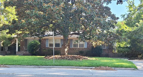 $1,100 | 1303 East 1st Street, Unit B, Greenville, NC 27858