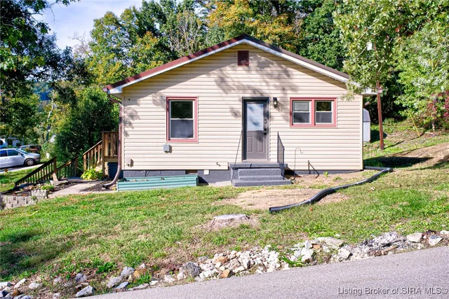 $189,900 | 301 Evans Lane, New Albany, IN 47150