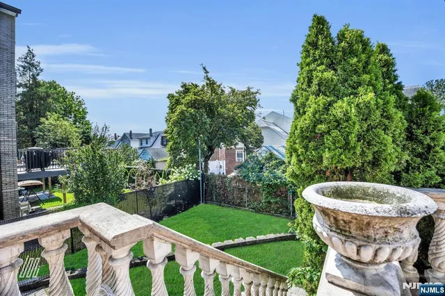 a view of an entryway