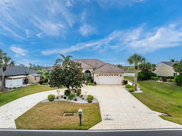 $550,000 | 12109 Southwest Kingsway Circle, Lake Suzy, FL 34269