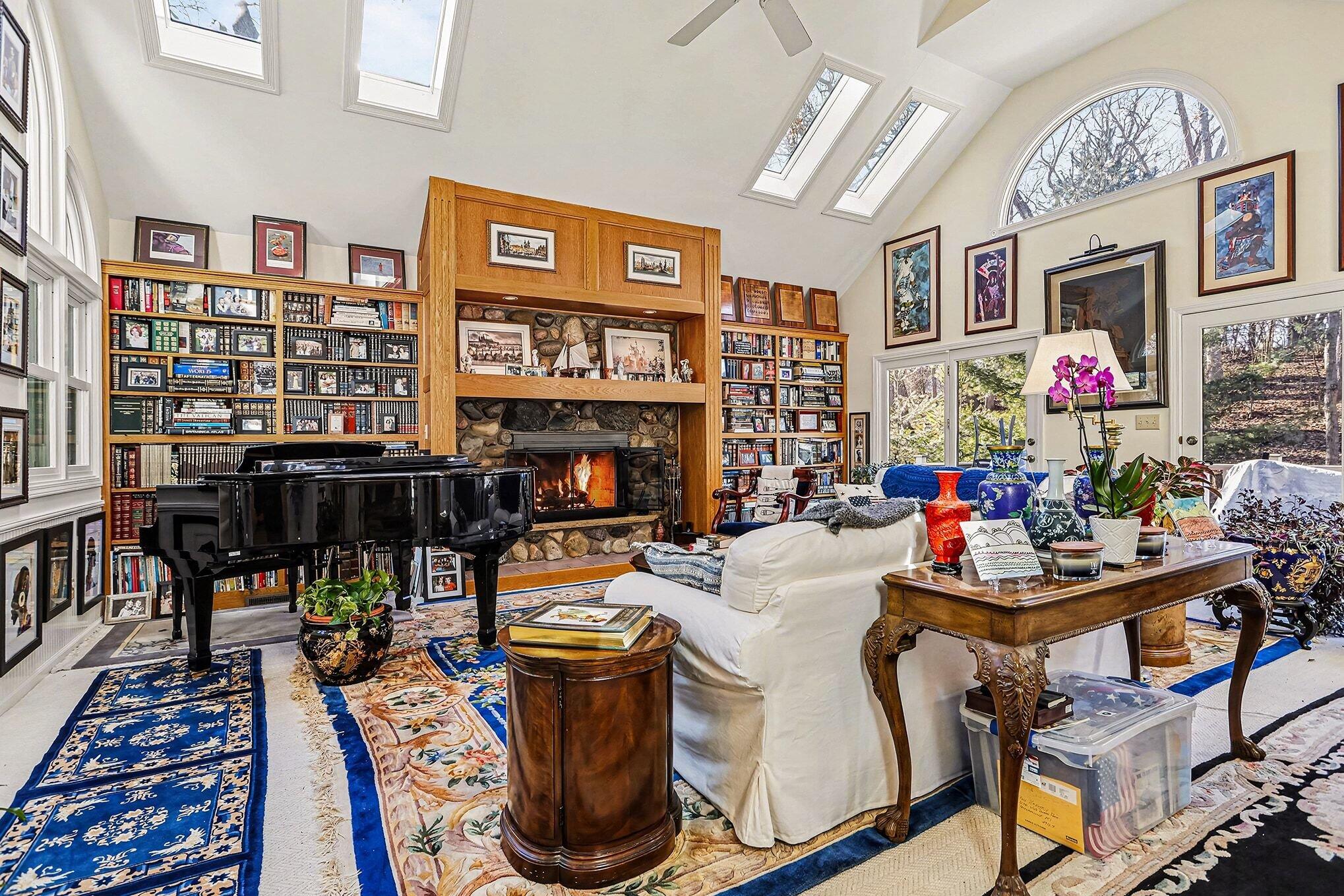 3170 Wild Dunes Path Stevensville, MI 49127 - Photo 12 of 52 008_file_4792