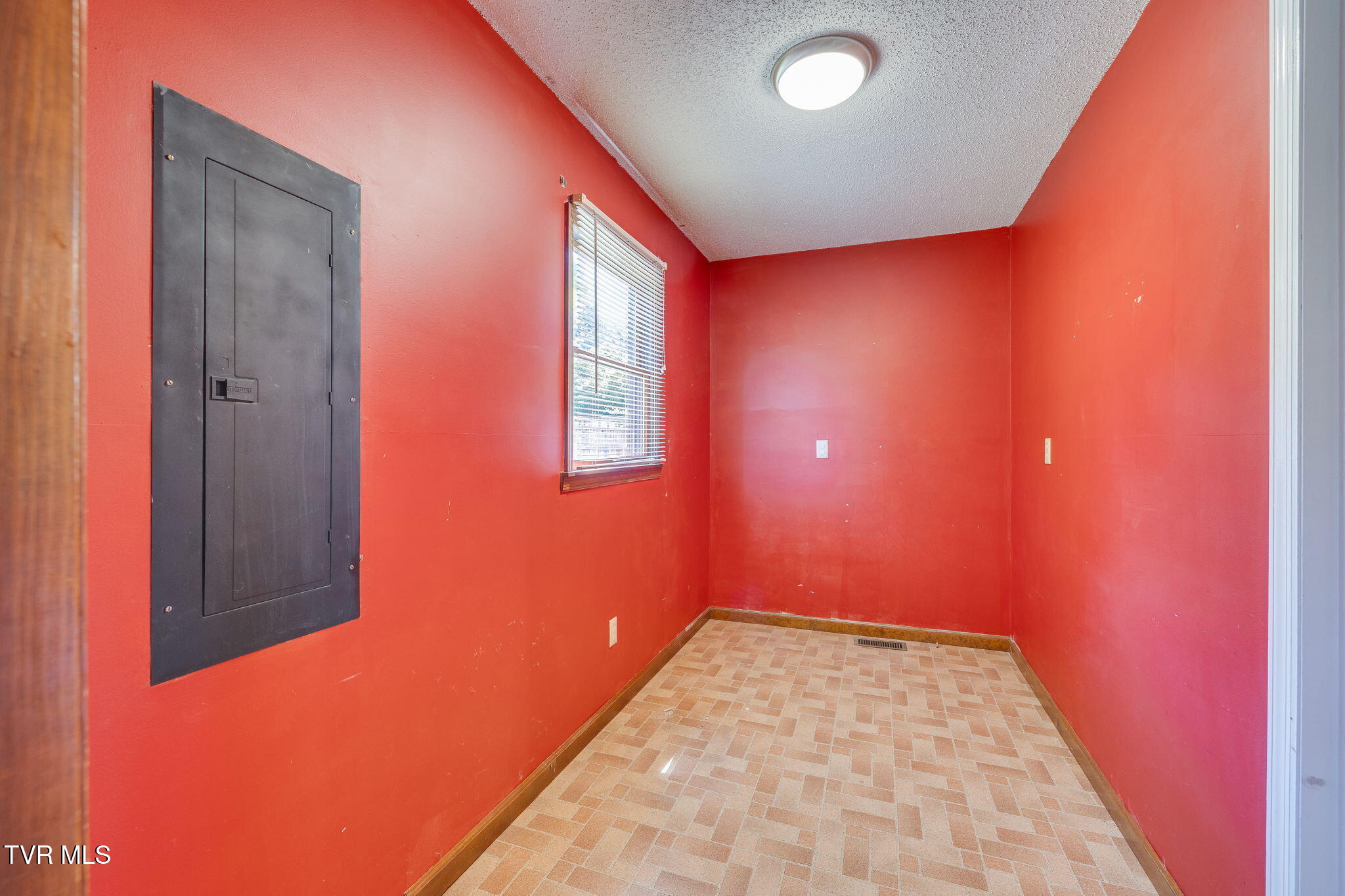 2015 Ridgefield Road Johnson City, TN 37601 - Photo 34 of 48 033