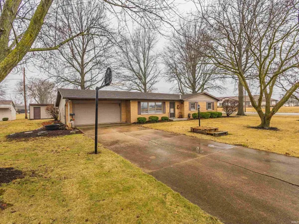 $210,000 | 1224 West Clark, Berne, IN 46711
