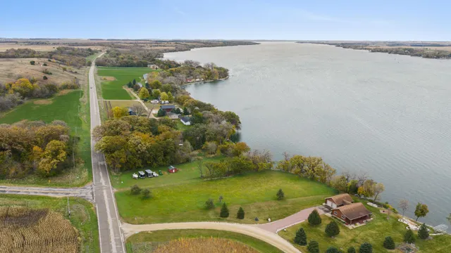 $225,000 | 34701 Highway 7, Clinton, MN 56225