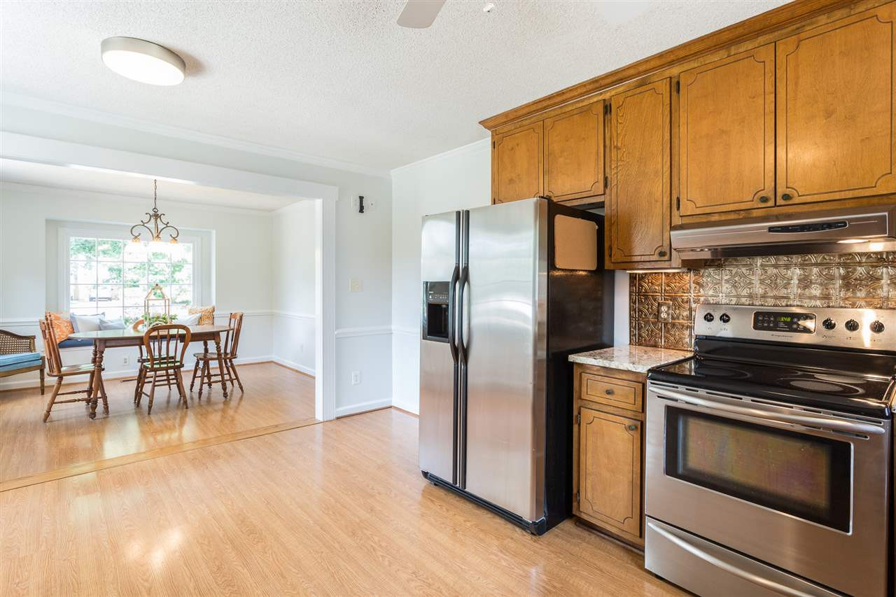 6209 Wynbrook Way Raleigh, NC 27612 - Photo 13 of 24 Kitchen