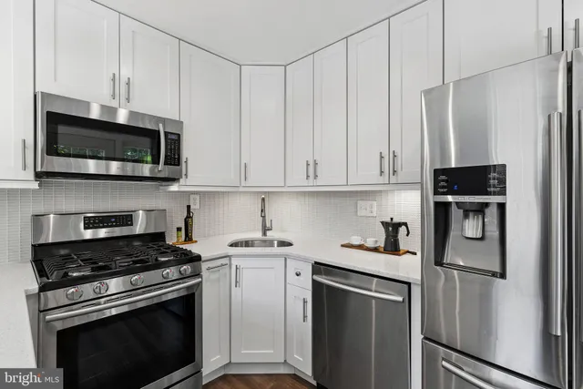 $3,300 | 2613 South Troy Street, Arlington, VA 22206