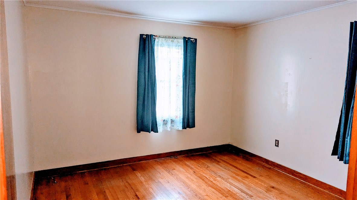 7 Maple Street Walton, NY 13856 - Photo 13 of 25 Bedrooms have new paint, hardwood floors