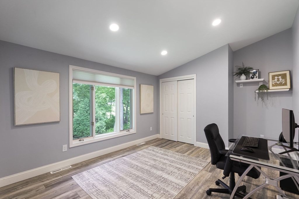 550 Wolf Swamp Road Longmeadow, MA 01106 - Photo 22 of 42